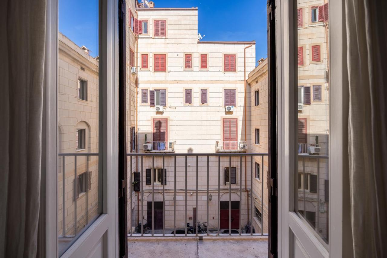 Little House Mavi By Domusicily Aparthotel Palermo Buitenkant foto